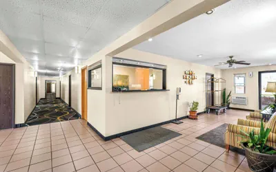 Photo 5 - Americas Best Value Inn Decatur, IL