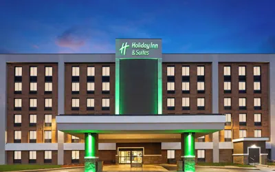 Holiday Inn & Suites Richmond West End