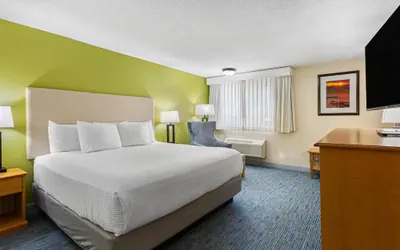 Photo 4 - Best Western Hi-desert Inn