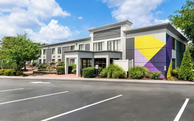 Photo 2 - Spark by Hilton Hummelstown Hershey