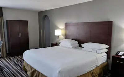 Photo 5 - Wyndham Garden Charlotte Airport Southeast