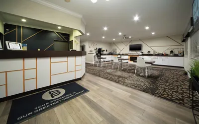 Photo 2 - BridgePointe Advantage by BPhotels