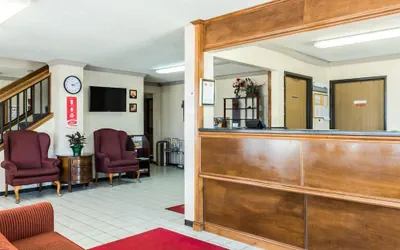 Photo 5 - Econo Lodge Sioux Falls North