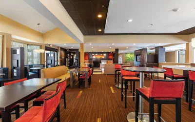 Photo 5 - Courtyard by Marriott Toledo Airport Holland