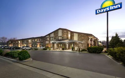 Photo 2 - Days Inn by Wyndham Fort Collins