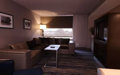 Photo 5 - Skyline Hotel Detroit Airport, SureStay Collection by BW