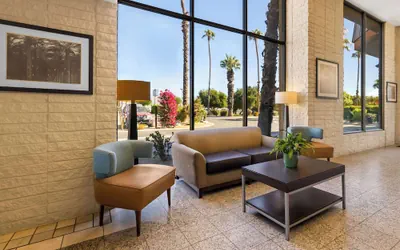 Photo 3 - Best Western Date Tree Hotel