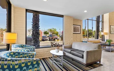 Photo 4 - Best Western Date Tree Hotel