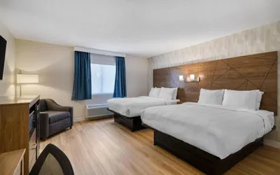 Photo 5 - Baldwin Inn & Suites, SureStay Collection by Best Western
