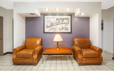 Photo 4 - Super 8 by Wyndham Springdale AR