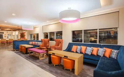 Photo 5 - La Quinta Inn & Suites by Wyndham Madera
