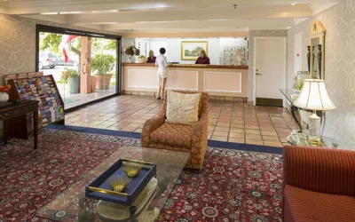 Photo 5 - Campbell Inn