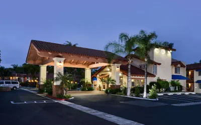 Photo 3 - Best Western Capistrano Inn