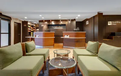 Photo 3 - Courtyard by Marriott State College