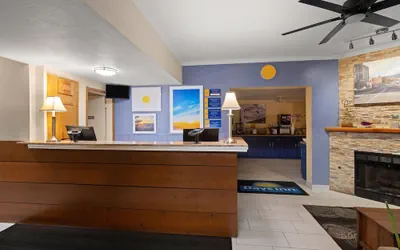 Photo 4 - Days Inn by Wyndham Prescott