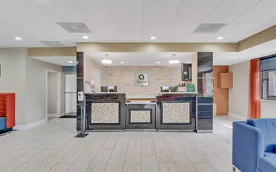 Photo 5 - Quality Inn Dalton East