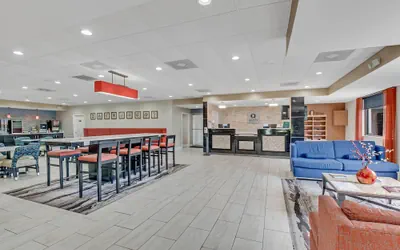 Photo 3 - Quality Inn Dalton East