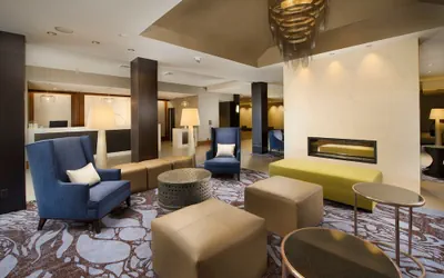 Photo 2 - Skybridge Seattle Airport Hotel