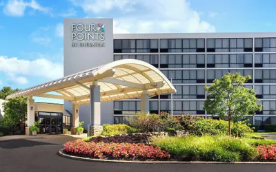 Photo 2 - Four Points by Sheraton Philadelphia Northeast