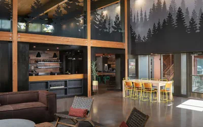 Photo 3 - Waypoint Hotel