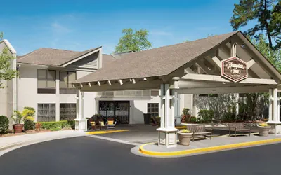 Photo 2 - Hampton Inn Hilton Head