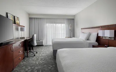 Photo 3 - Courtyard by Marriott Lincroft Red Bank