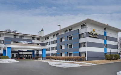 Photo 2 - La Quinta Inn & Suites by Wyndham Minneapolis-Minnetonka