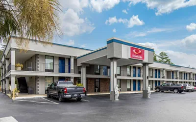 Photo 2 - Econo Lodge Aiken Central