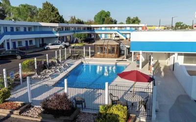 Photo 2 - Motel 6 Canon City, CO