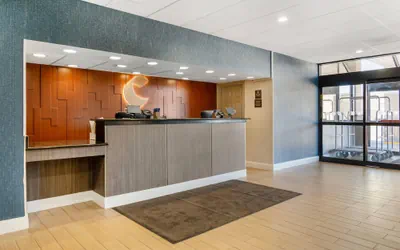 Photo 4 - Comfort Inn & Suites Danbury-Bethel