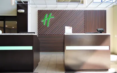Photo 2 - Holiday Inn Bloomington - Normal by IHG