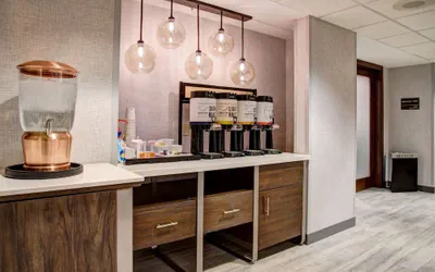 Photo 3 - Hampton Inn Rochester-South