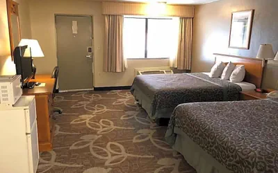 Photo 5 - Royal Inn Provo
