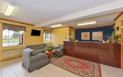 Photo 2 - Americas Best Value Inn Maumee Toledo