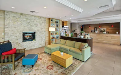 Photo 2 - Country Inn & Suites by Radisson, San Diego North, CA
