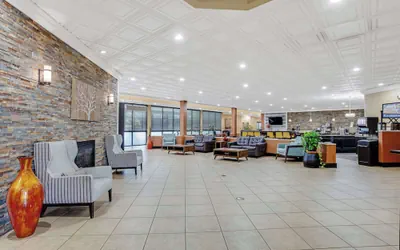 Photo 5 - Clarion Inn Asheville Airport