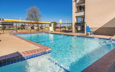 Photo 2 - Quality Inn & Suites Weatherford