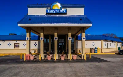 Days Inn by Wyndham Clinton OK