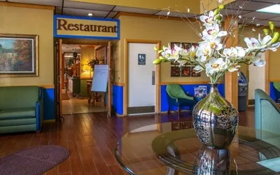 Photo 4 - Days Inn by Wyndham Clinton OK