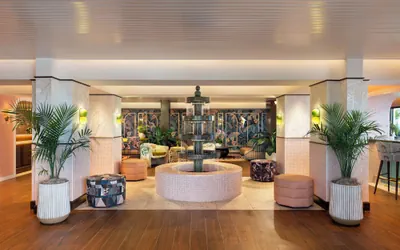 Photo 3 - Ocean Key Resort - A Noble House Resort