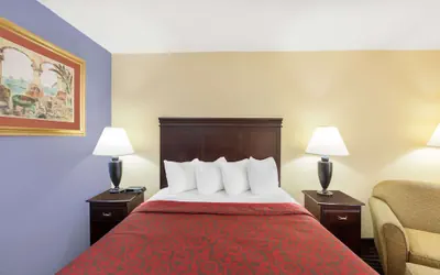 Photo 5 - Days Inn by Wyndham Uvalde