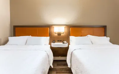 Photo 5 - Hampton Inn - Cedar Rapids