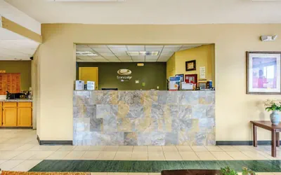 Photo 2 - Econo Lodge Athens I-65