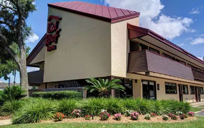 Photo 2 - Red Roof Inn Pensacola – I-10 at Davis Highway