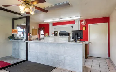 Photo 4 - Econo Lodge & Suites Brinkley