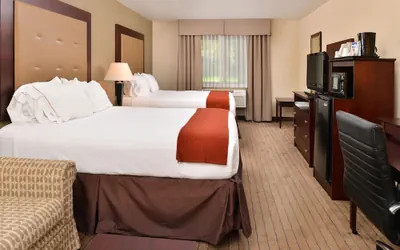 Photo 2 - Holiday Inn Express Portland South-Lake Oswego by IHG