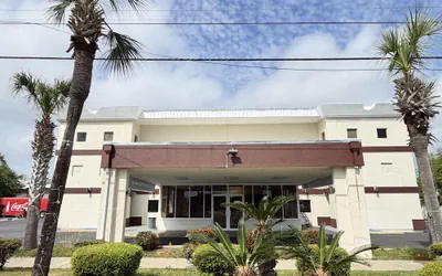 Photo 2 - Baymont by Wyndham Pensacola at NAS Corry