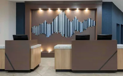 Photo 5 - The Center Hotel Grand Rapids Airport