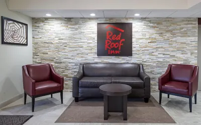 Photo 3 - Red Roof Inn Tampa Bay - St Petersburg