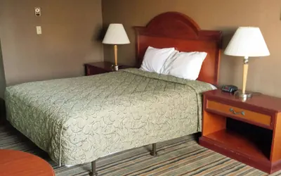 Photo 5 - La Grande Inn